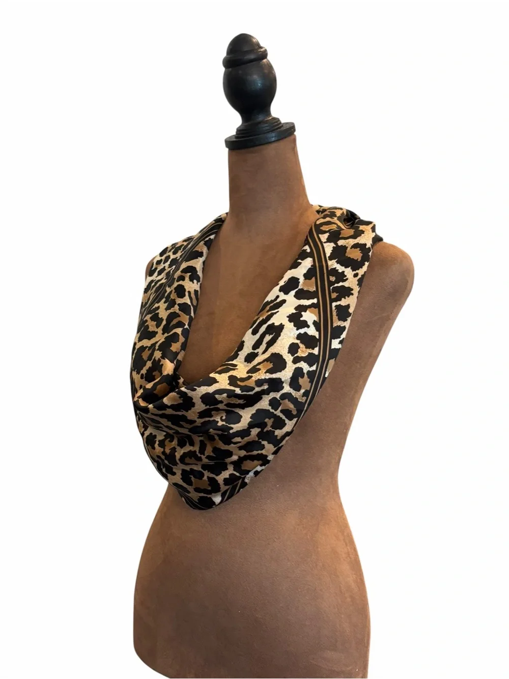 Leopard Print Scarf Large 35”x35” Animal Print Jaclyn Smith Preppy Mobwife City